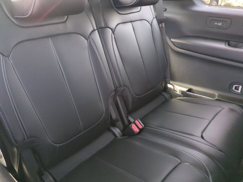 New 2026 Jeep Grand Cherokee L Limited AWD/4WD image 18