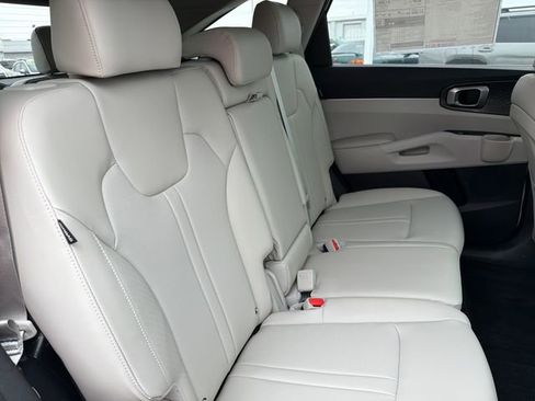 New 2026 Kia Sorento S w/ S Panoramic Sunroof Package FWD image 23