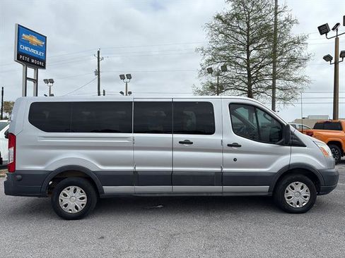Used 2017 Ford Transit 350 XLT RWD image 8
