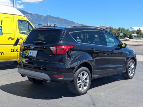 Used 2019 Ford Escape SEL AWD/4WD image 4