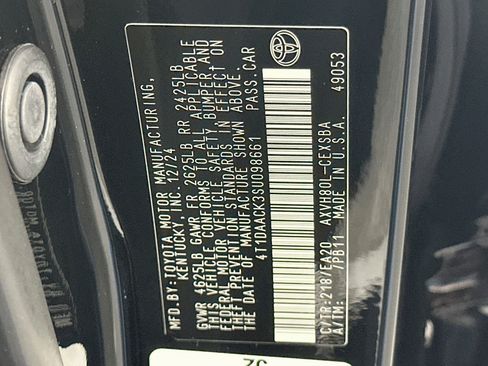 Used 2025 Toyota Camry SE FWD image 12