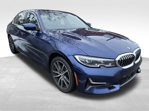 Used 2020 BMW 330i xDrive Sedan w/ Premium Package image 5