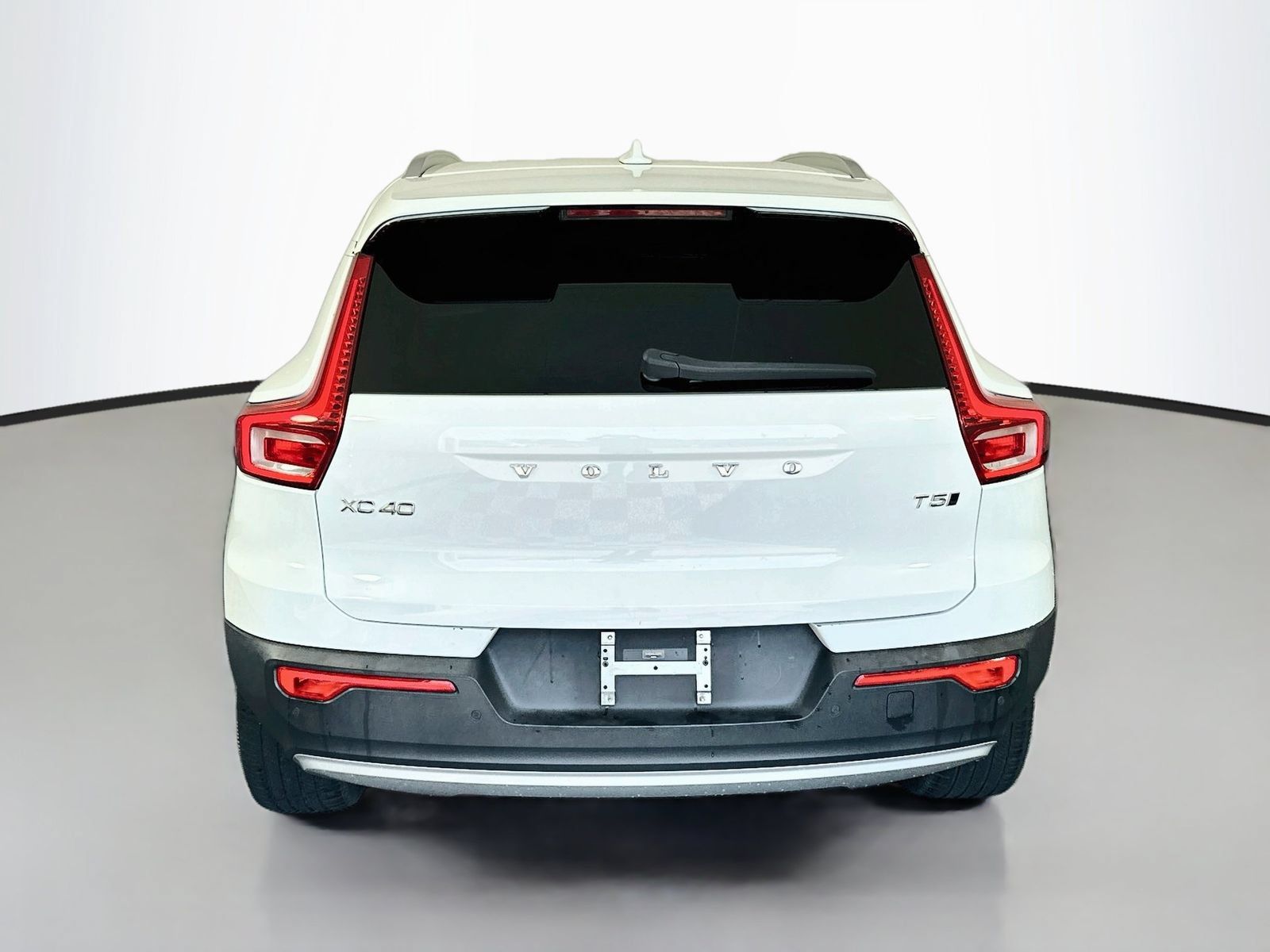 Used 2020 Volvo XC40 T5 Momentum AWD/4WD image 6