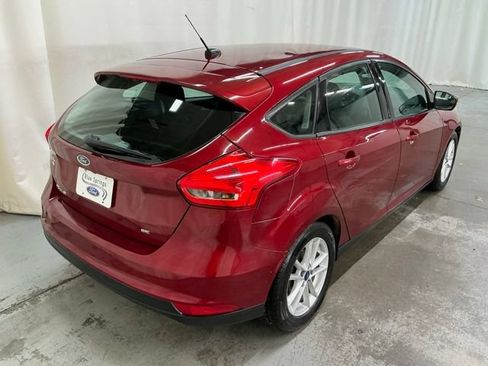 Used 2016 Ford Focus SE FWD image 3