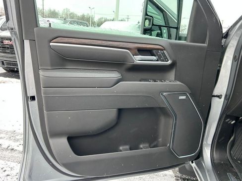 New 2026 GMC Sierra 2500 SLT w/ SLT Premium Package image 5