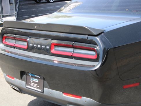 Used 2018 Dodge Challenger SXT w/ Blacktop Package RWD image 10