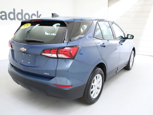 Used 2024 Chevrolet Equinox LS w/ LPO, Floor Liner Package image 9