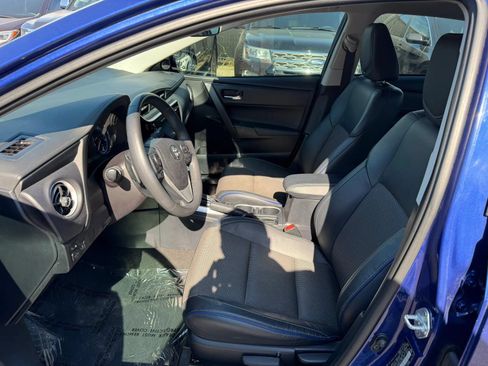 Used 2017 Toyota Corolla SE w/ Body Protection Package FWD image 9