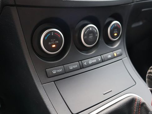 Used 2013 MAZDA MAZDA3 Touring image 23