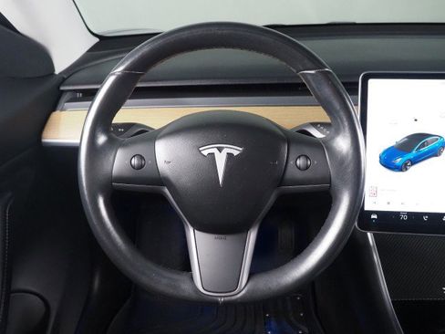 Used 2018 Tesla Model 3 image 19