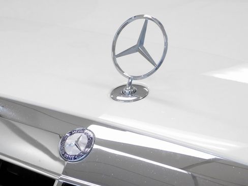 Used 2012 Mercedes-Benz S 550 4MATIC image 11