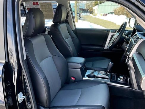 Used 2023 Toyota 4Runner SR5 Premium image 18