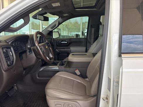 Used 2019 Chevrolet Silverado 1500 LTZ w/ LTZ Premium Package AWD/4WD image 12