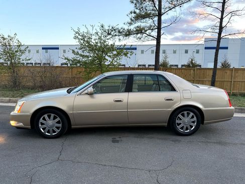 Used 2006 Cadillac DTS image 5