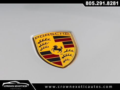 Used 2023 Porsche Cayenne Platinum Edition image 13