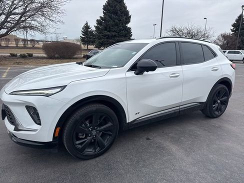 Used 2024 Buick Envision Sport Touring image 5