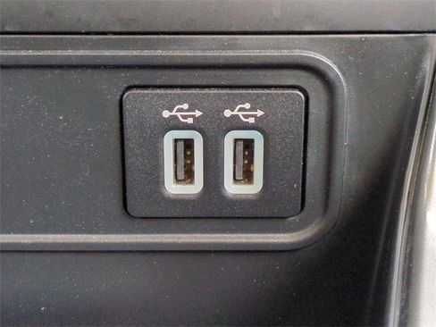 Used 2020 Ford EcoSport SE w/ SE Convenience Package image 23