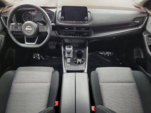 Certified 2023 Nissan Rogue SV FWD image 14