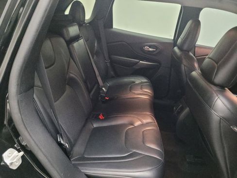 Used 2020 Jeep Cherokee Latitude Lux w/ Quick Order Package 26H Lux image 19