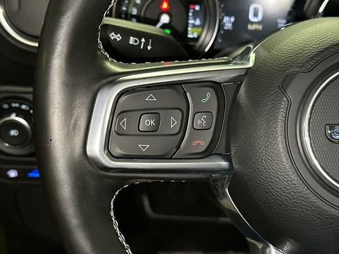 Used 2022 Jeep Wrangler Unlimited Sahara w/ Cold Weather Group AWD/4WD image 23