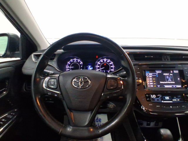 Used 2017 Toyota Avalon Limited w/ Carpet Mat Package FWD image 15
