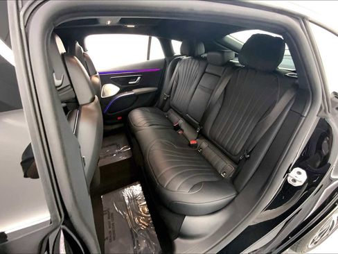Certified 2023 Mercedes-Benz EQS 580 4MATIC Sedan image 17