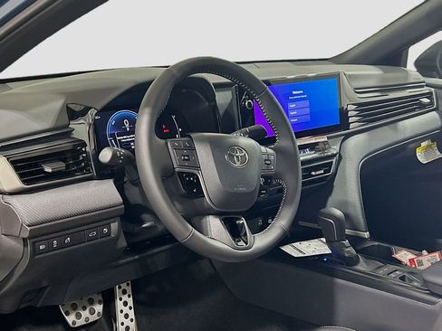 New 2026 Toyota Camry SE FWD image 7