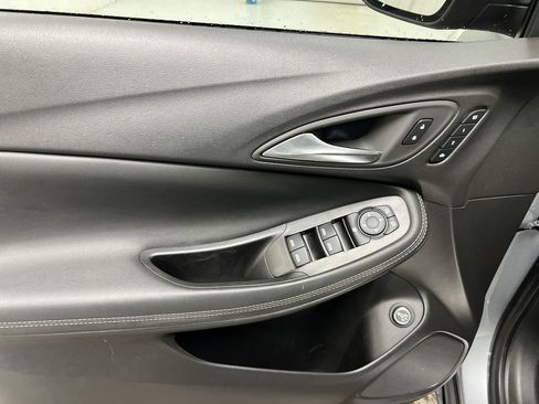 Used 2023 Buick Encore GX Essence w/ Experience Buick Package AWD/4WD image 21