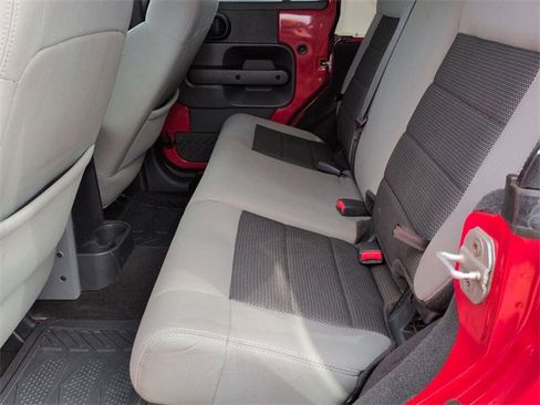 Used 2010 Jeep Wrangler Unlimited Sahara w/ Dual Top Group image 21