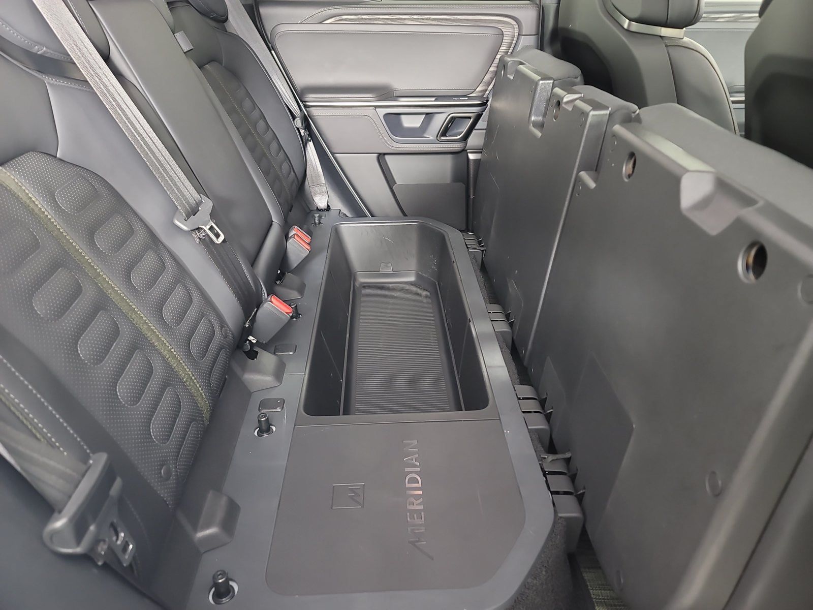Used 2022 Rivian R1T Adventure AWD/4WD image 24