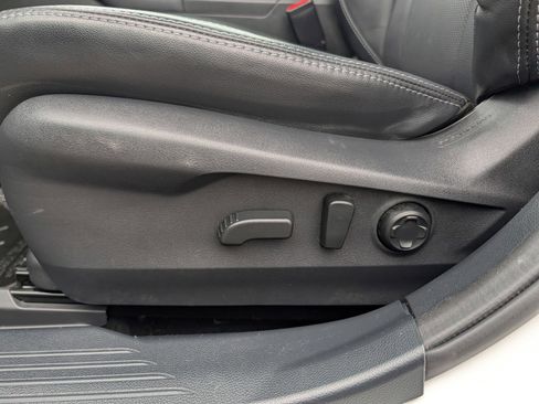 Used 2023 Subaru Outback Limited image 19