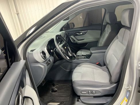 Used 2019 Chevrolet Blazer LT FWD image 19