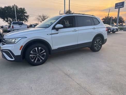 Used 2022 Volkswagen Tiguan S FWD image 1