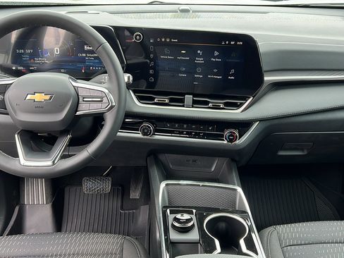 New 2026 Chevrolet Equinox LT w/ Safety and Technology Package AWD/4WD image 15