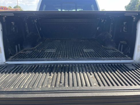 Used 2016 Ford F150 XLT w/ Equipment Group 302A Luxury AWD/4WD image 9