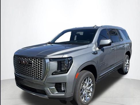 Used 2024 GMC Yukon Denali w/ Advanced Technology Package AWD/4WD image 1