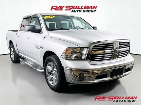 Used 2014 RAM 1500 Lone Star RWD image 1