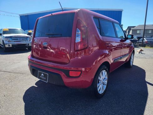 Used 2012 Kia Soul + FWD image 6