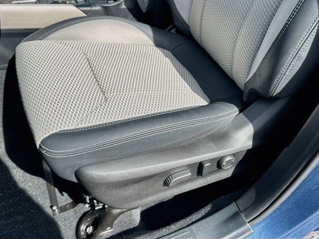 Certified 2023 Subaru Forester Premium AWD/4WD image 16