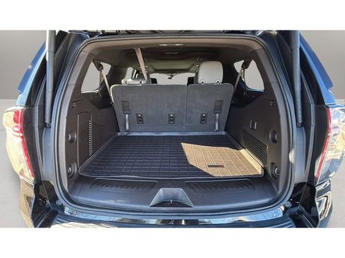 Used 2021 Chevrolet Suburban LT w/ Rear Media and Nav Package image 32