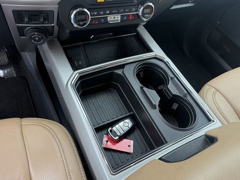 Used 2022 Ford F250 Lariat w/ Lariat Ultimate Package image 27