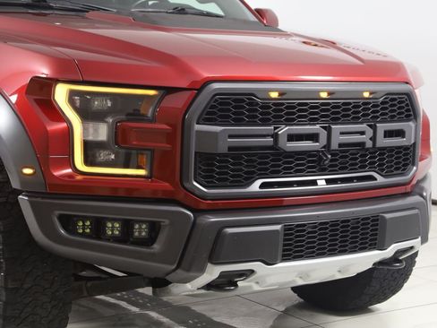 Used 2019 Ford F150 Raptor w/ Equipment Group 802A Luxury AWD/4WD image 39