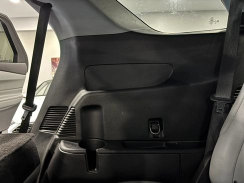Used 2021 Ford Explorer XLT w/ Equipment Group 202A RWD image 41