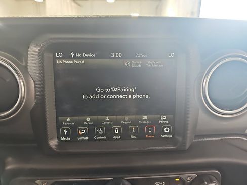 Used 2021 Jeep Wrangler Unlimited Sahara w/ Dual Top Group AWD/4WD image 26