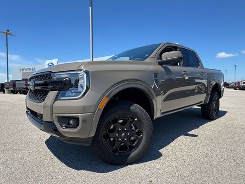 New 2026 Ford Ranger Lariat w/ Black Appearance Package AWD/4WD image 1