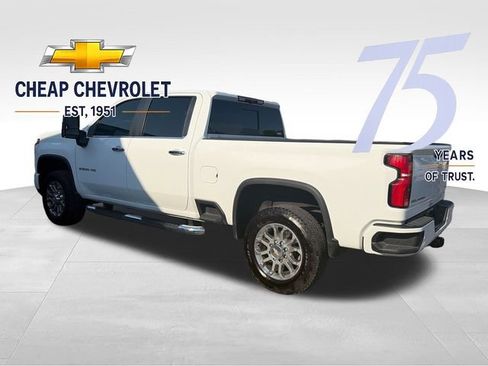 Used 2025 Chevrolet Silverado 2500 LT w/ Z71 Chrome Sport Edition AWD/4WD image 3