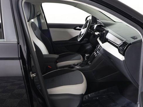 Used 2025 Volkswagen Taos S image 25