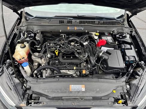 Used 2019 Ford Fusion SE image 27