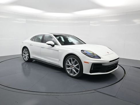 Used 2026 Porsche Panamera image 29