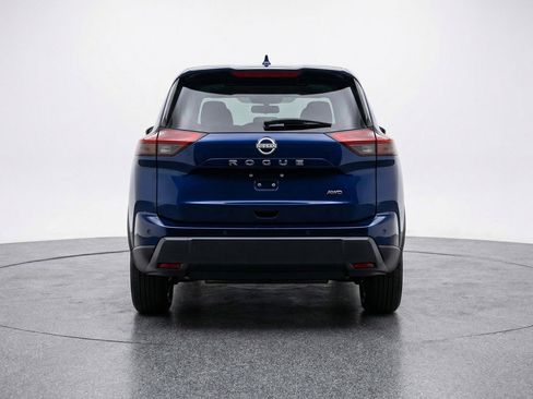 Used 2025 Nissan Rogue SV AWD/4WD image 7